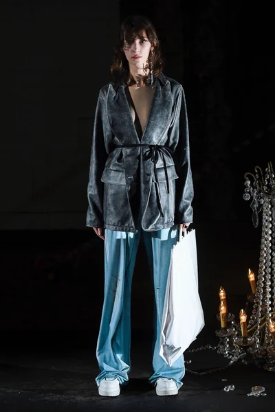 Look 23